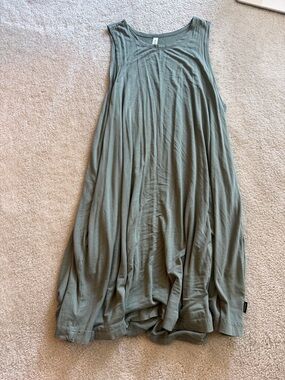 Women’s Olive Green Flowing Dress